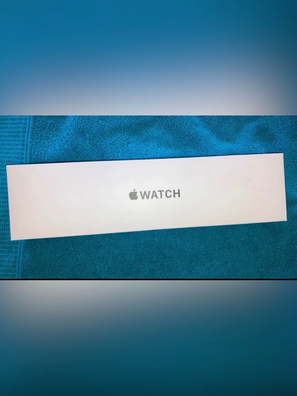Apple Watch SE 40mm Gold Alu Starlight Sport Band Cel - MKQN3LL/A Adult Used